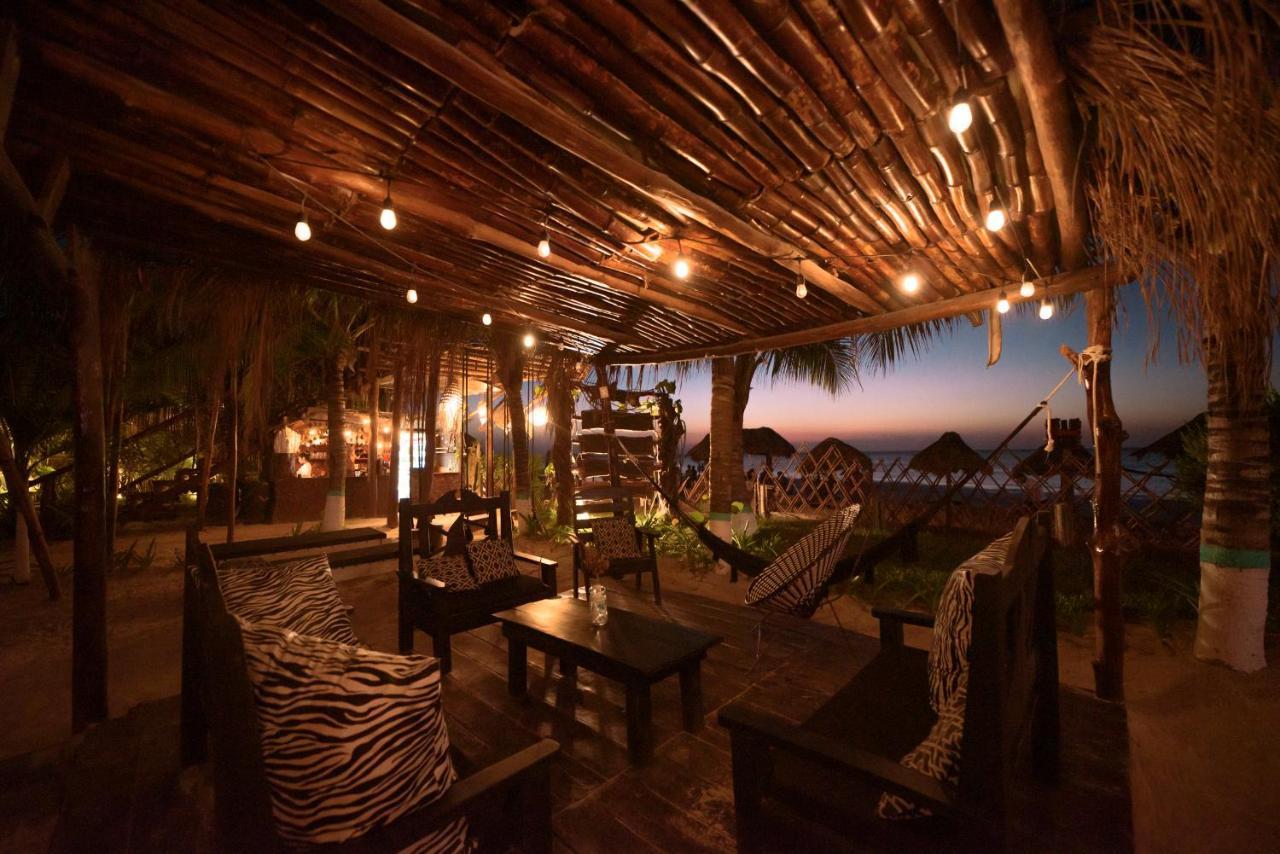 Hotel Villas Tiburon Isla Holbox Exterior photo